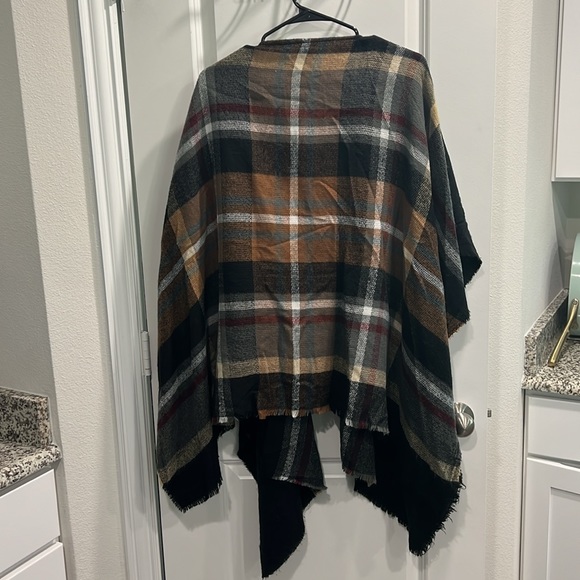 Plaid Shawl one size - Picture 2 of 2